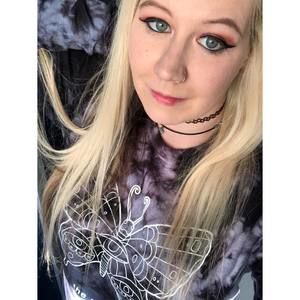 Meet your Posher, Danette